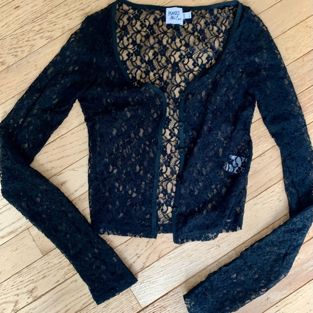 Princess Polly Sheer Black Lace Top long sleeve cropped front button. Size 0 XS